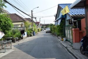 ที่ดินสำโรง