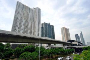 คอนโดสาทร